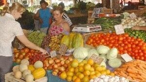 Frutas y verduras subieron 30% en 5 meses y precios altos persisten