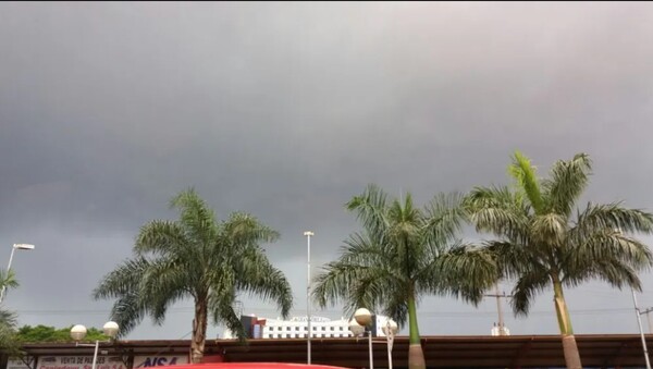 Probabilidad de lluvias y tormentas persiste para hoy y los próximos días