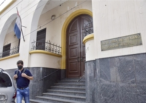 Imputan a tres funcionarias por incendio en la Caja de Jubilaciones