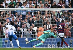 Versus / Diego Gómez ingresa en tiempo de adición y Brighton empata ante el Newcastle