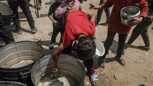 Muere por inanición una bebé en ciudad de Gaza; son más de 50 los muertos por desnutrición