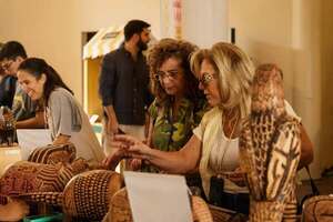 Feria ORE promueve la comercialización de artesanías indígenas