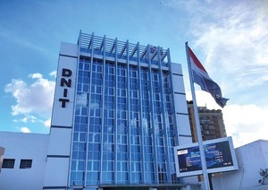 Crecimiento tributario en abril refuerza recaudación estatal