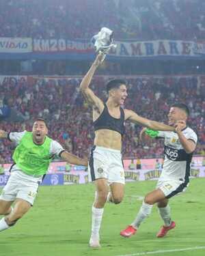 Olimpia reaccionó y se quedó con el superclásico - Unicanal