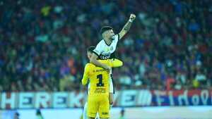 Emoción y a días de renovar