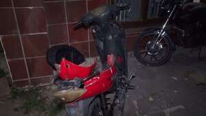 Detienen a dos adictos por robo de moto tras persecución policial - Policiales - ABC Color