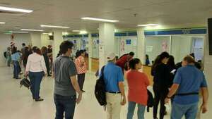 Asegurados de IPS, insatisfechos por falta de medicamentos  - Nacionales - ABC Color