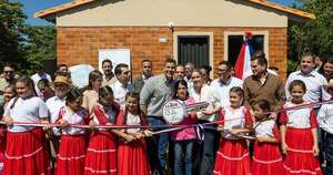 La Nación / El Gobierno totaliza 16.000 viviendas populares entregadas