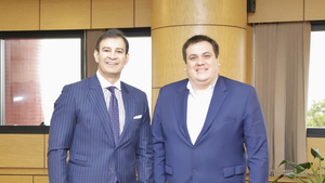 Gobernador enojado porque senador denunció negociados en Hambre Cero - Noticiero Paraguay