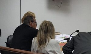Carlos Granada al banquillo de acusados: Enfrentó a tribunal en inicio de juicio