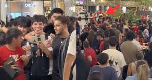 La Nación / “Locura total”: Sebaspod y sus fans lograron una juntada histórica en Asunción