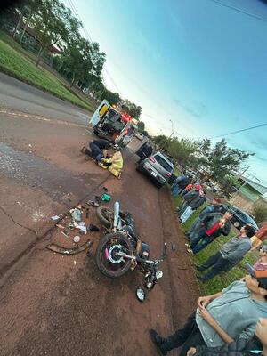 Motociclista herido tras choque en la Ruta PY06 en María Auxiliadora