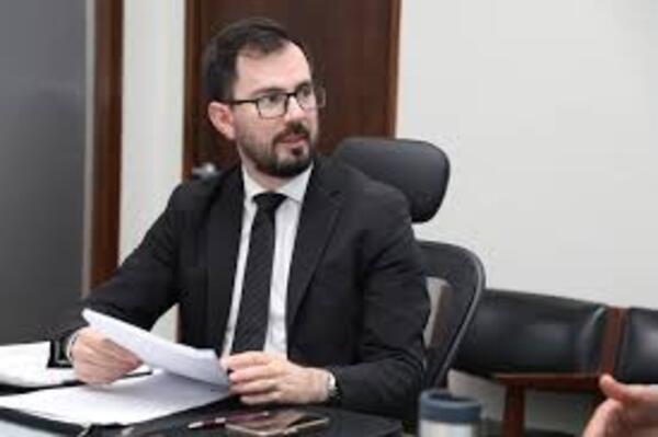 PGR exige reparación por Gs. 69 mil millones a exministros del MAG - PDS RADIO Y TV