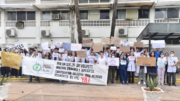 Residentes: Impasse con IPS está en equiparación salarial