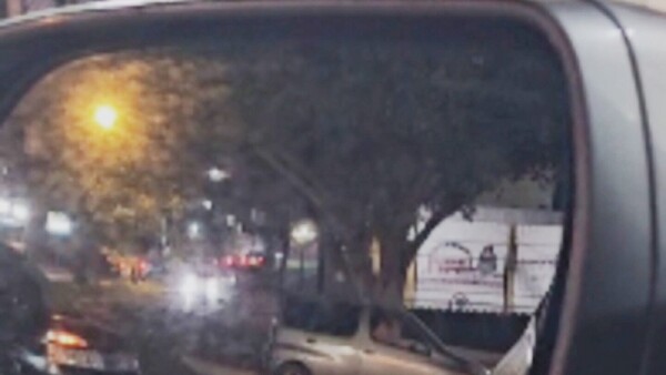 “Ñembiso” en el auto hizo alborotar al rollo en la calle