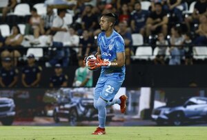 Versus / La espectacular actuación de Miguel Martínez en barrio Obrero