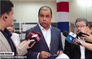 Presidente del Círculo de Médicos afirma que sistema de residentes tiene un modelo «tricéfalo y disfuncional»