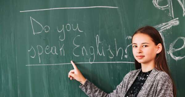 Diario HOY | Piden incluir el inglés en malla curricular de la educación pública y privada