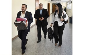 Inicia juicio oral contra Carlos Granada por presunto acoso sexual