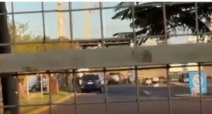 Tiropúpe intentaron detener un rodado en la Aduana pero logró escapar y acá te contamos qué llevaba