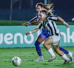 Fútbol Femenino: Los líderes no ceden terreno