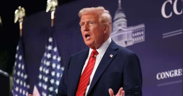 Diario HOY | Un juez ordena a Trump admitir a 12.000 refugiados a EEUU