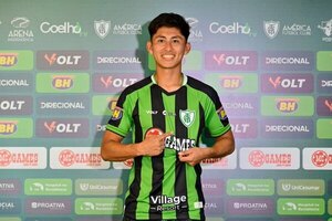 Versus / El goleador de Bolivia en las Eliminatorias con orden prisión en Brasil por racismo