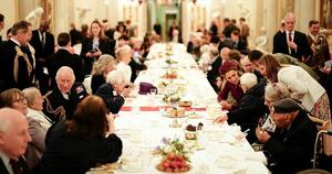 La Nación / Familia real británica celebra los 80 años del fin de la Segunda Guerra Mundial