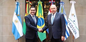 Cancilleres de Paraguay y Argentina dialogaron sobre infraestructura y pasos fronterizos