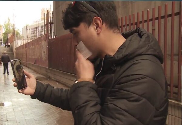 (Video) Fue a ver a Alderete, se quedó sin entrada, pero mirá cómo consiguió un pase
