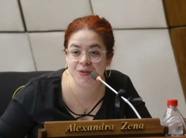 Incautan cheques por G. 600 millones en poder de madre de diputada Alexandra Zena