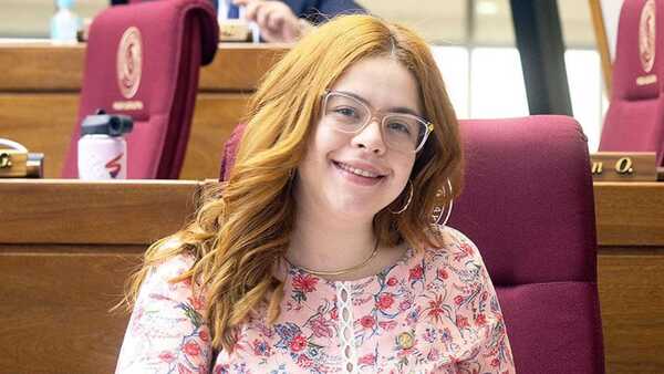Mamá de diputada cayó en Puerto Falcón con 105 cheques de montos millonarios