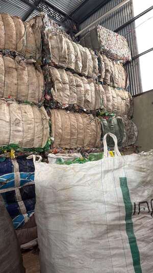 Volumen de reciclables decomisados en Pedro Juan Caballero superaría las 80 toneladas - Nacionales - ABC Color