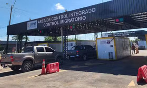 Madre de diputada cayó en control aduanero con 105 cheques y pidió “trato especial” - OviedoPress