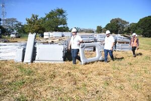 Itaipu se apresta a instalar primera partida de flotadores para futura planta solar en su embalse