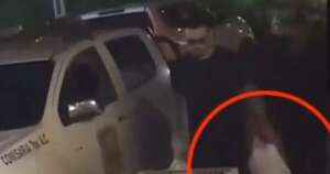 Diario HOY | Identifican a policías que habrían utilizando una patrullera para hacer compras en Ñemby
