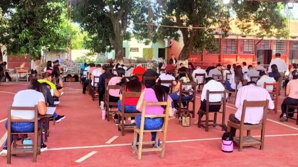 "Cómplices": Sinadi se opone a que estudiantes vuelvan a rendir exámenes, ante supuesto fraude