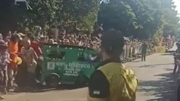 Doña chocada por “auto loco” no podrá trabajar