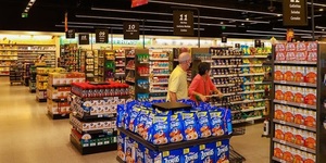 Lanzan campaña de reducción de precios de 300 productos de la canasta básica
