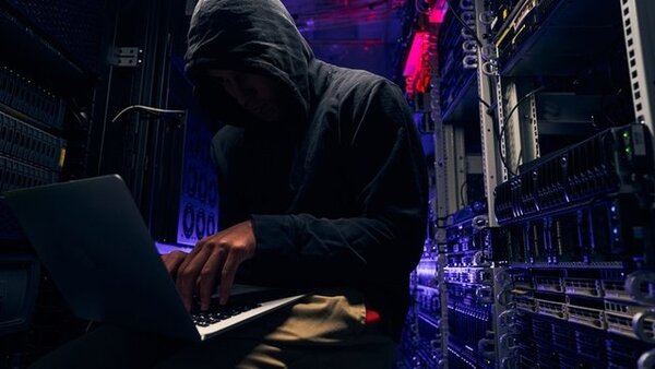 Ciberseguridad empresarial: c贸mo blindar tu negocio y prevenir el 80% de los ataques