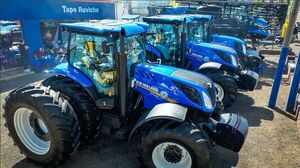 Tape Ruvicha y Agro Ñacunday llevaron las tecnologías de New Holland en la Expo Santa Rita 2025