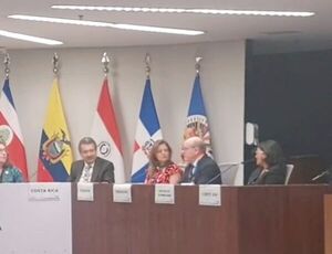 Presidente de la Corte Suprema, doctor César Diesel, participó en Encuentro de Cortes Constitucionales en Brasil