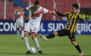 Versus / Un Guaraní lleno de coraje remonta en Potosí
