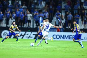 Versus / Godoy Cruz fulmina la ilusión luqueña