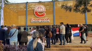 Ciudadanos de Encarnación continúan exigiendo la suspensión del estacionamiento tarifado