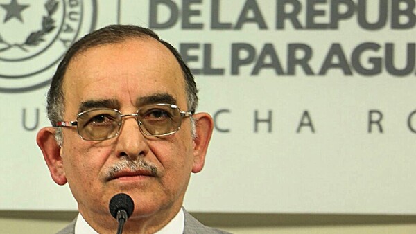 Recalde desconoce el motivo de su salida y tiró el fardo a Alliana