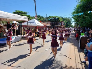 Desfile estudiantil: Un total de 50 instituciones se preparan para rendir homenaje a la patria » San Lorenzo PY