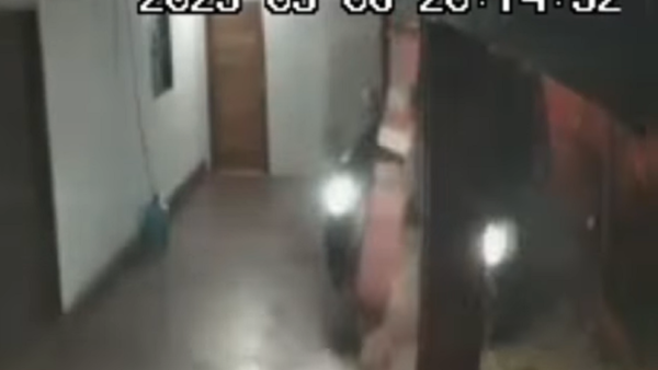 Video: Conductora choca y derrumba parte de una casa y da positivo al alcotest en Capiatá