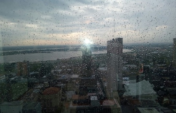 Pronostican jornada cálida a calurosa con lluvias dispersas