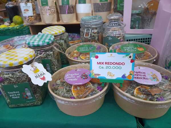 Familias de Central y Bajo Chaco ofertan productos sin intermediarios en el Multiplaza - .::Agencia IP::.